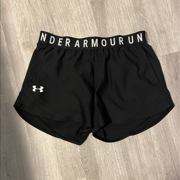 Under Armour Pants - SOLD: Under Amour running shorts with pockets